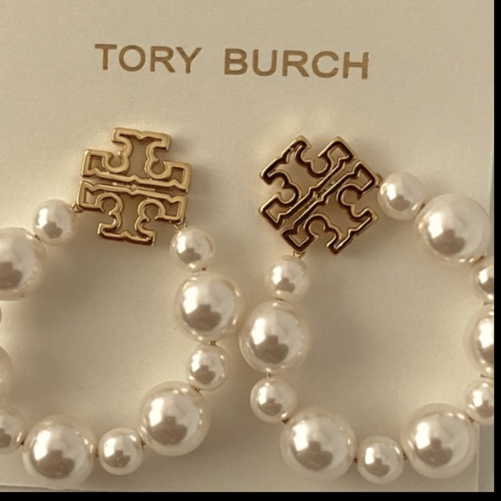 Tory Burch golden Britten with crystal pearls small hoops Earrings
